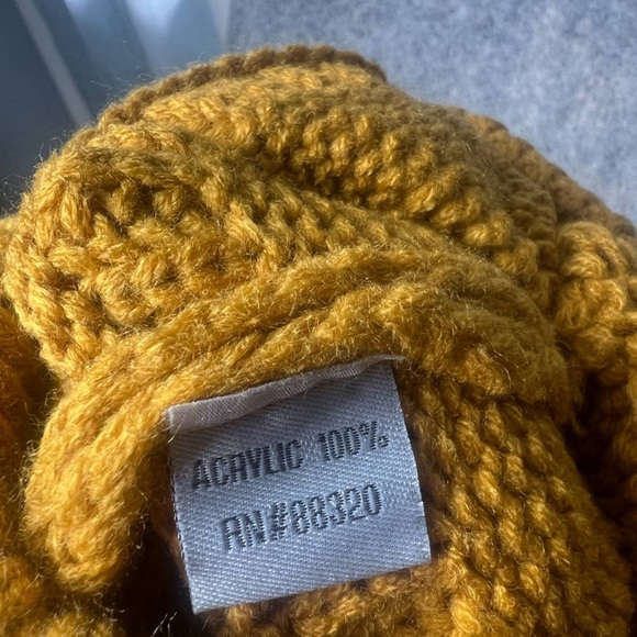 C.C Women One‎ Size Knit beanie hat mustard Nwt - Picture 3 of 5